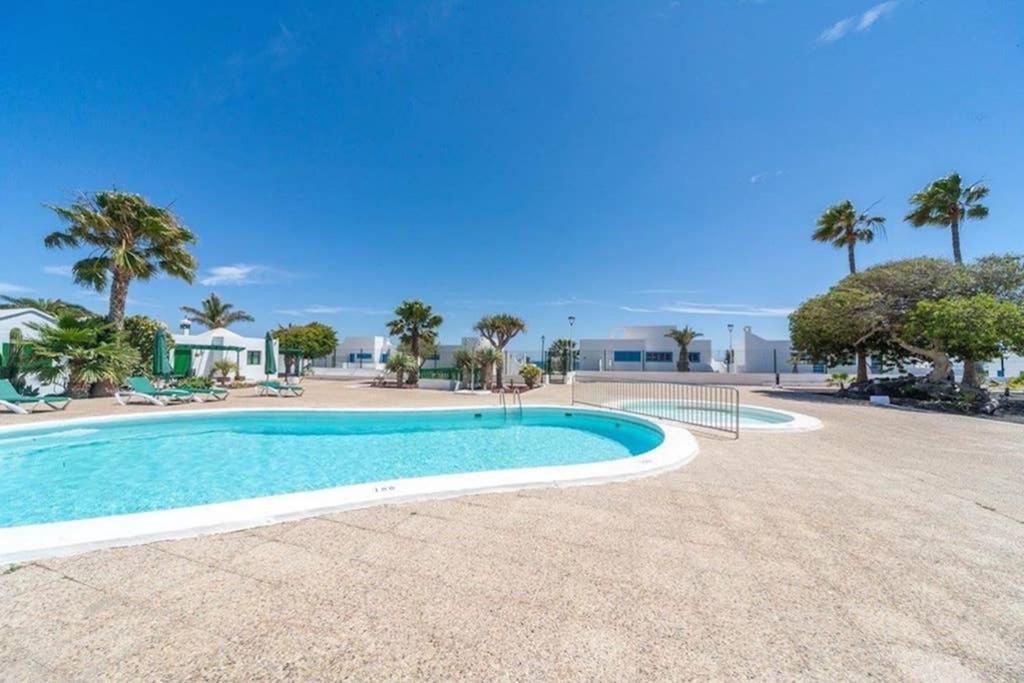 Bandama 14! 2 Bedroom Newly Renovated Bungalow, Los Pocillos, Puerto Del Carmen. Puerto del Carmen  Exterior foto